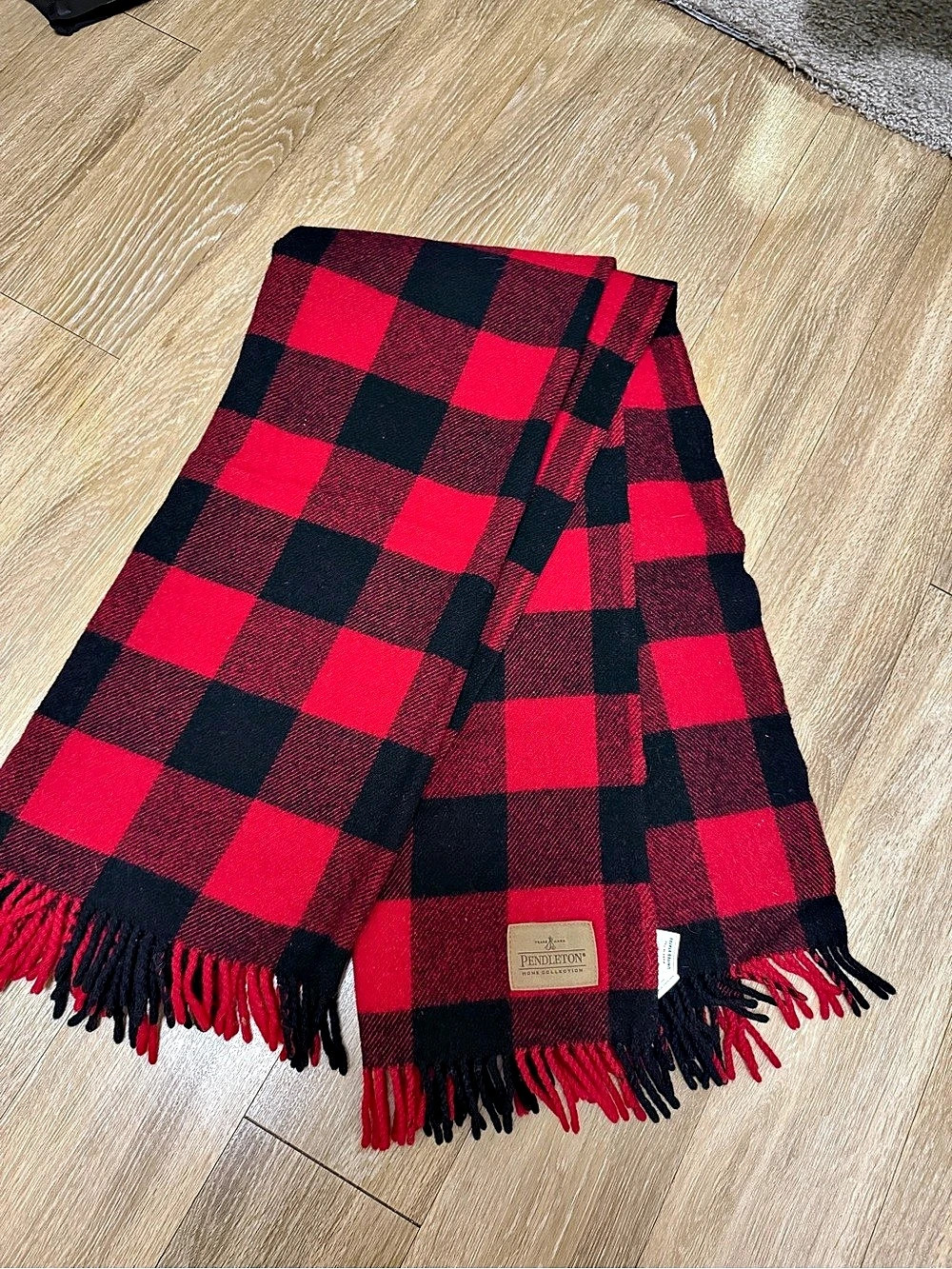 Pendleton Eco-Wise Wool Scarf Checkered Wool blanket in Red & Black 64”x50”